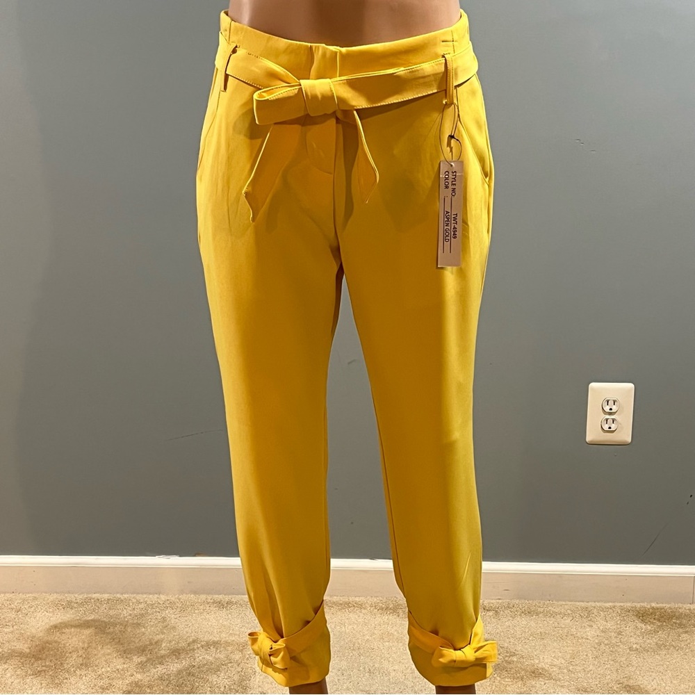 Women's Lemon Yellow Pants - Comfortable Bottoms for a Stylish Look!
